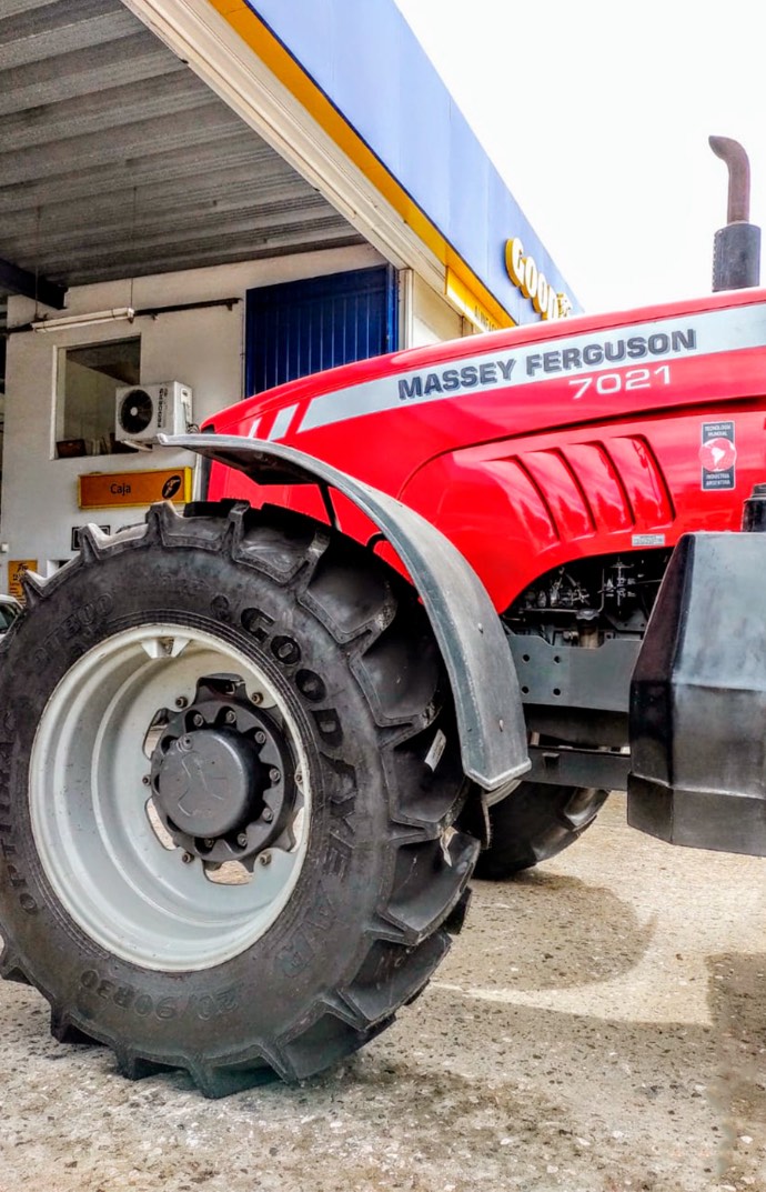 tractor massey ferguson 7021 en faldani goodyear agrocentro