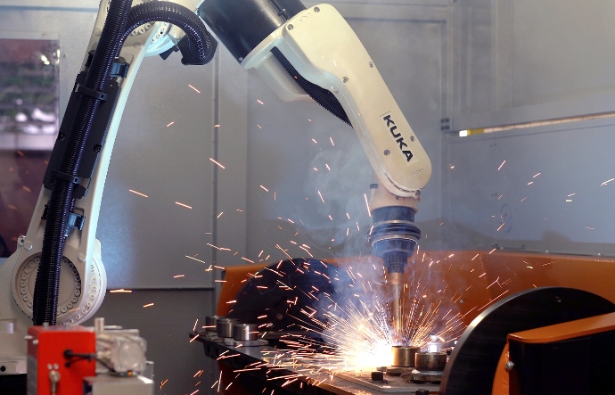 kuka welding robot working
